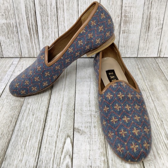Zalo Shoes Zalo Needlepoint Loafer Womens Size 7 N Blue Brown